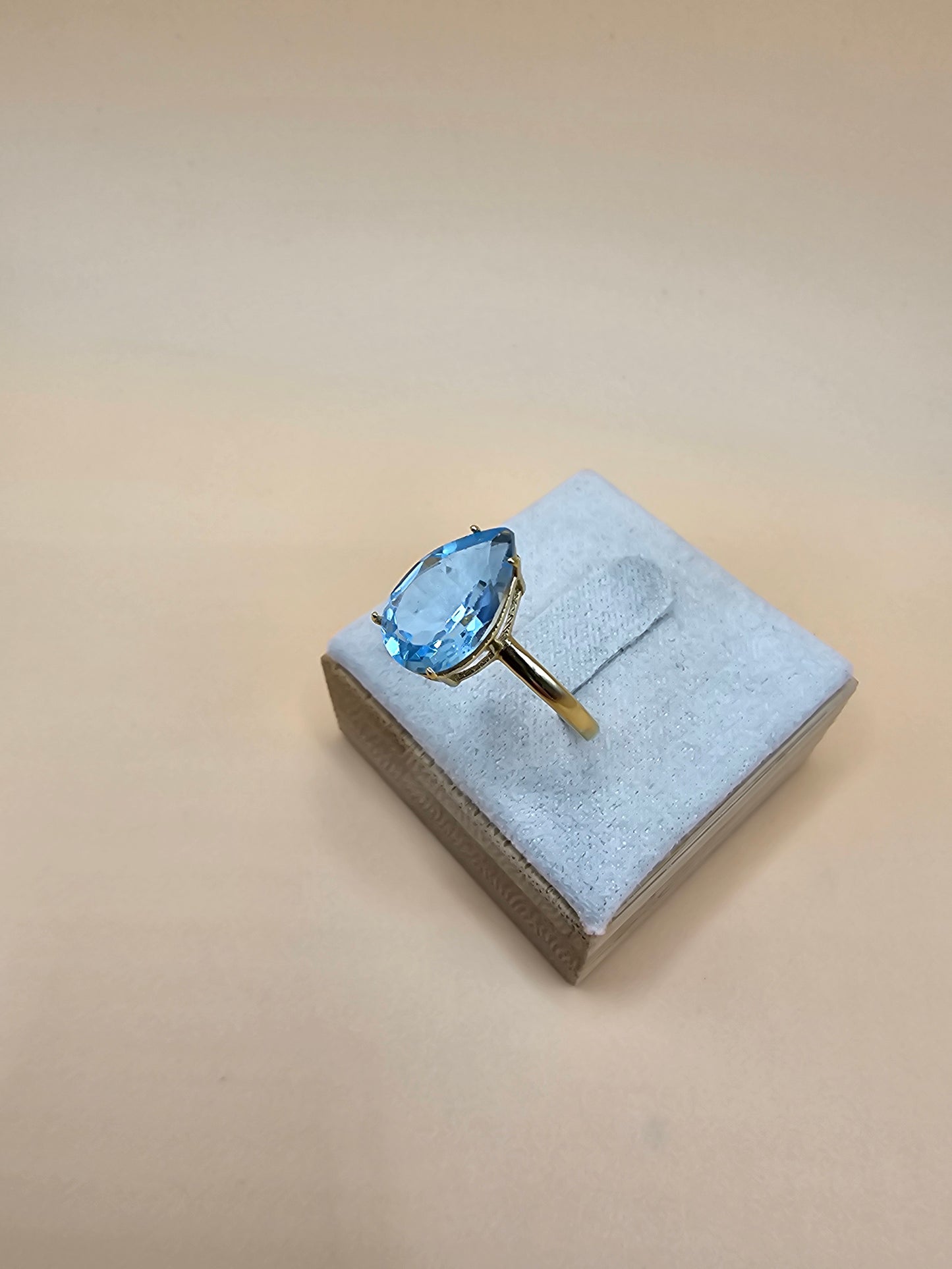 Topaz drop ring