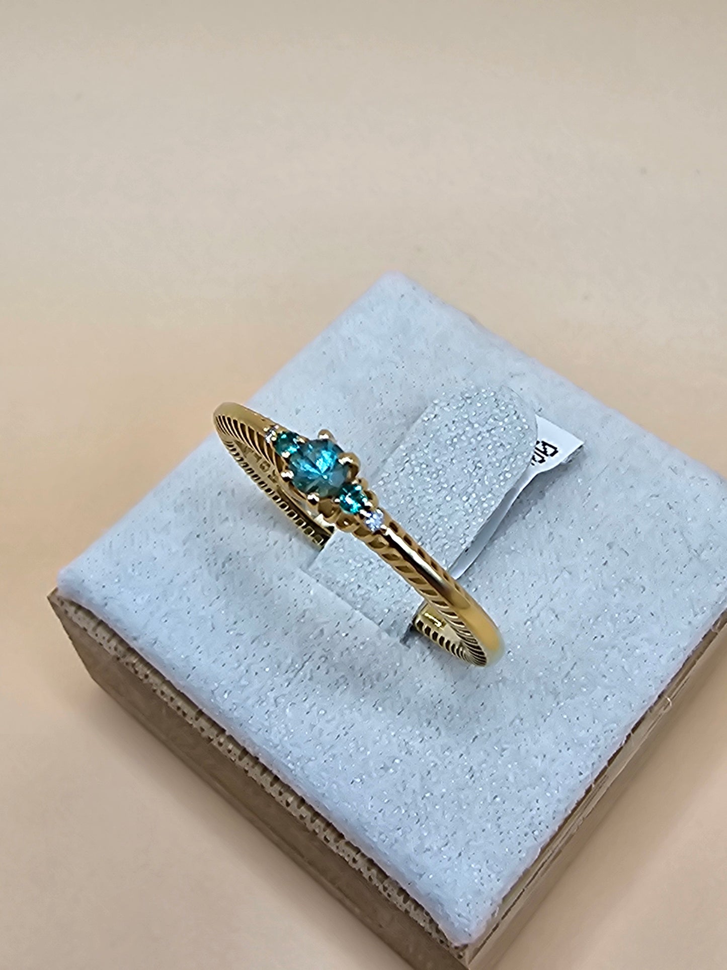 Emerald and diamond ring