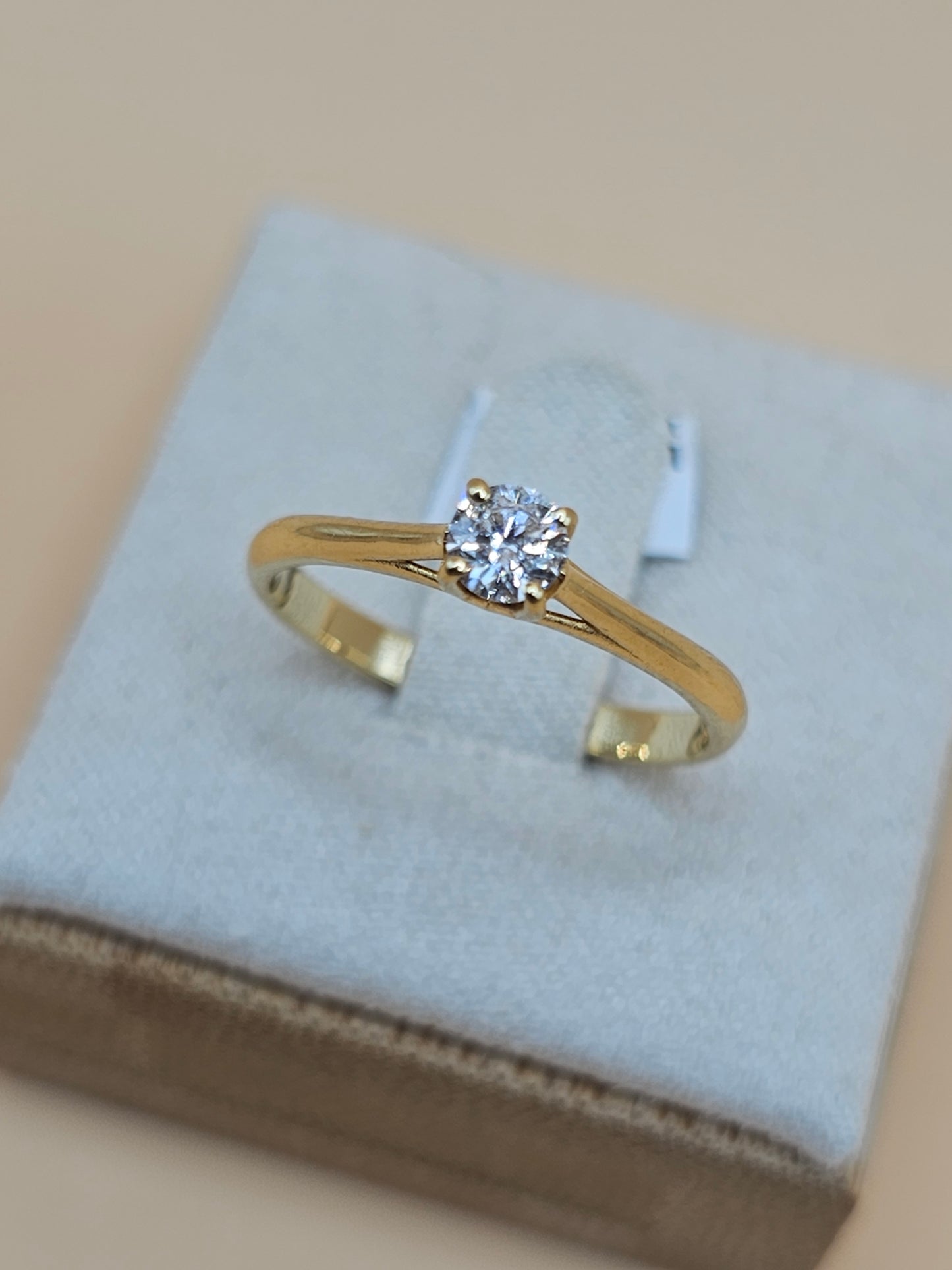 Diamond engagement ring 💍