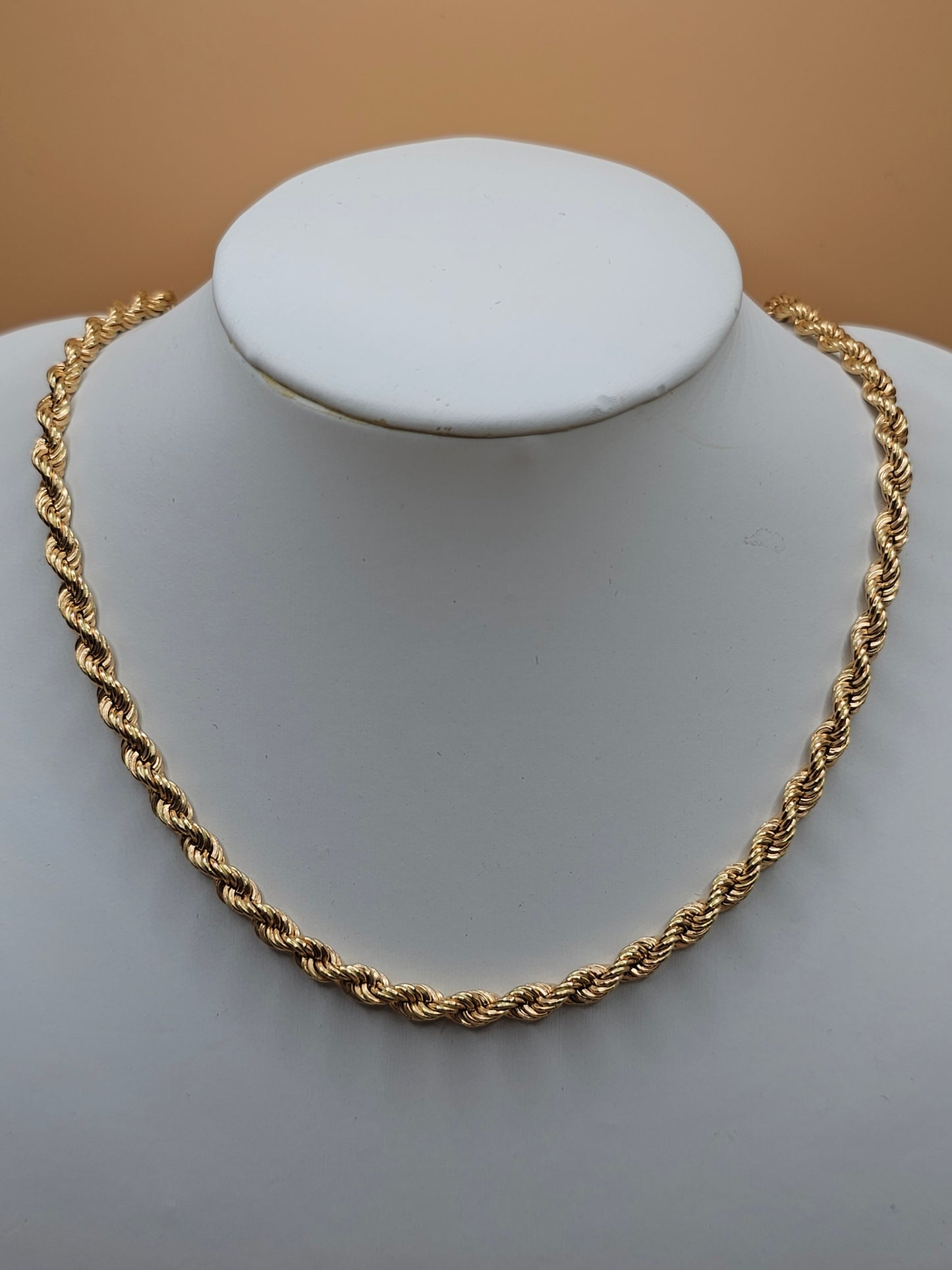 Cord necklace