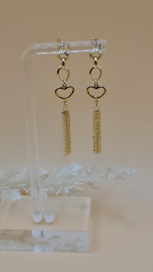 Love string earring