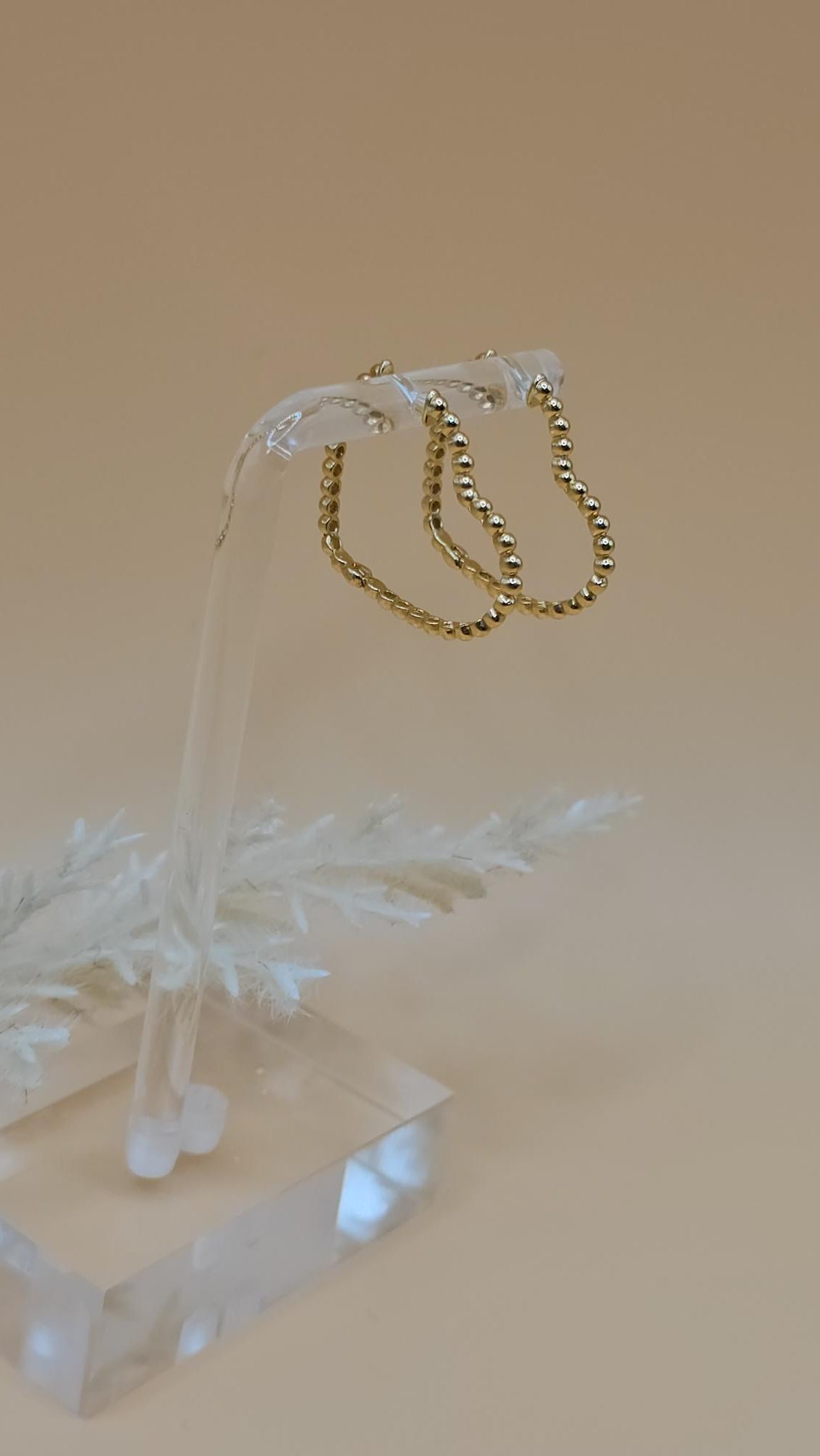 Sphere heart hoop
