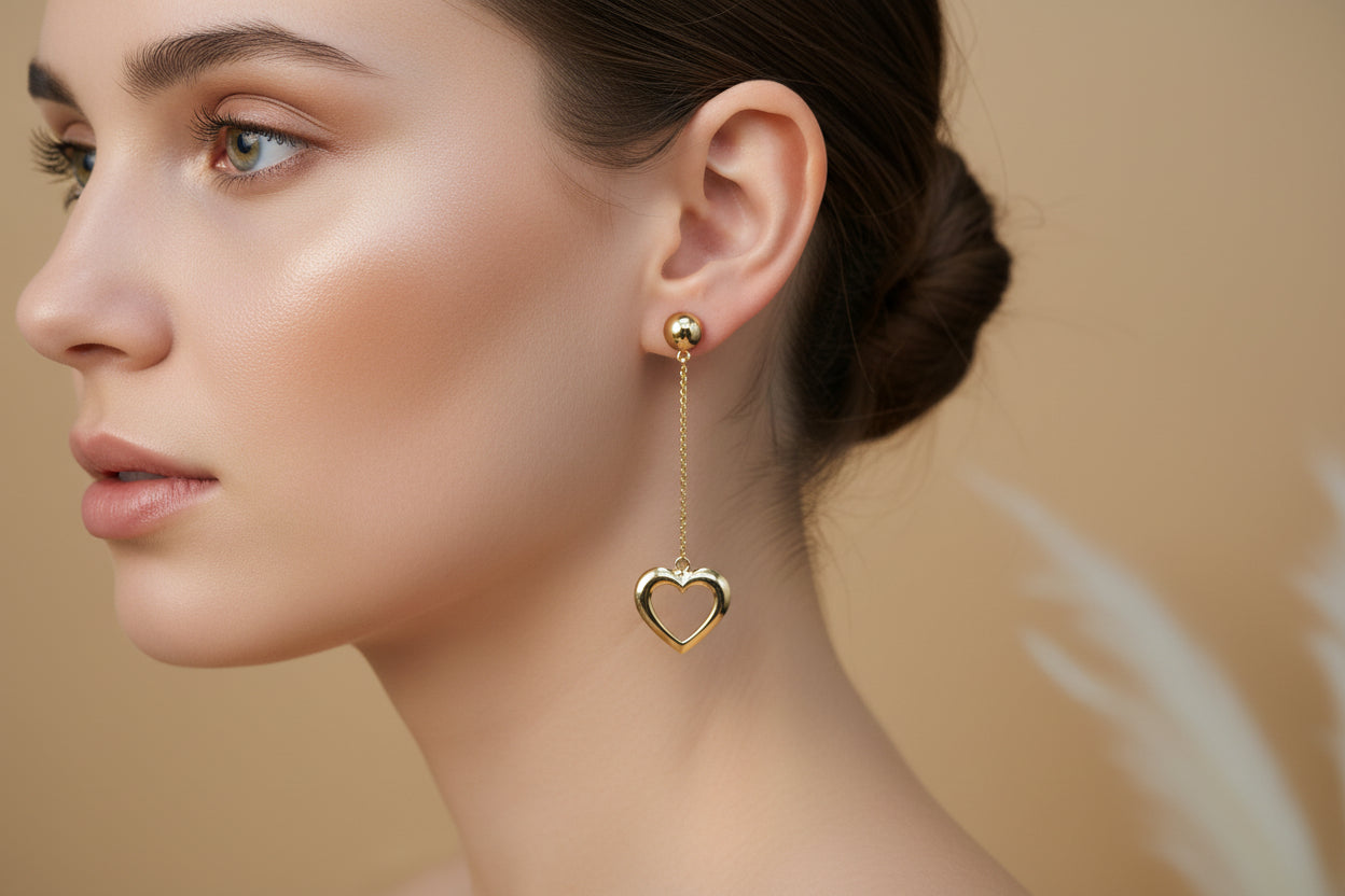 Delicate love earring