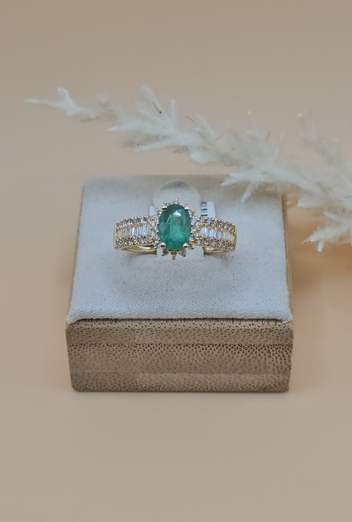 Emerald and natural diamond ring