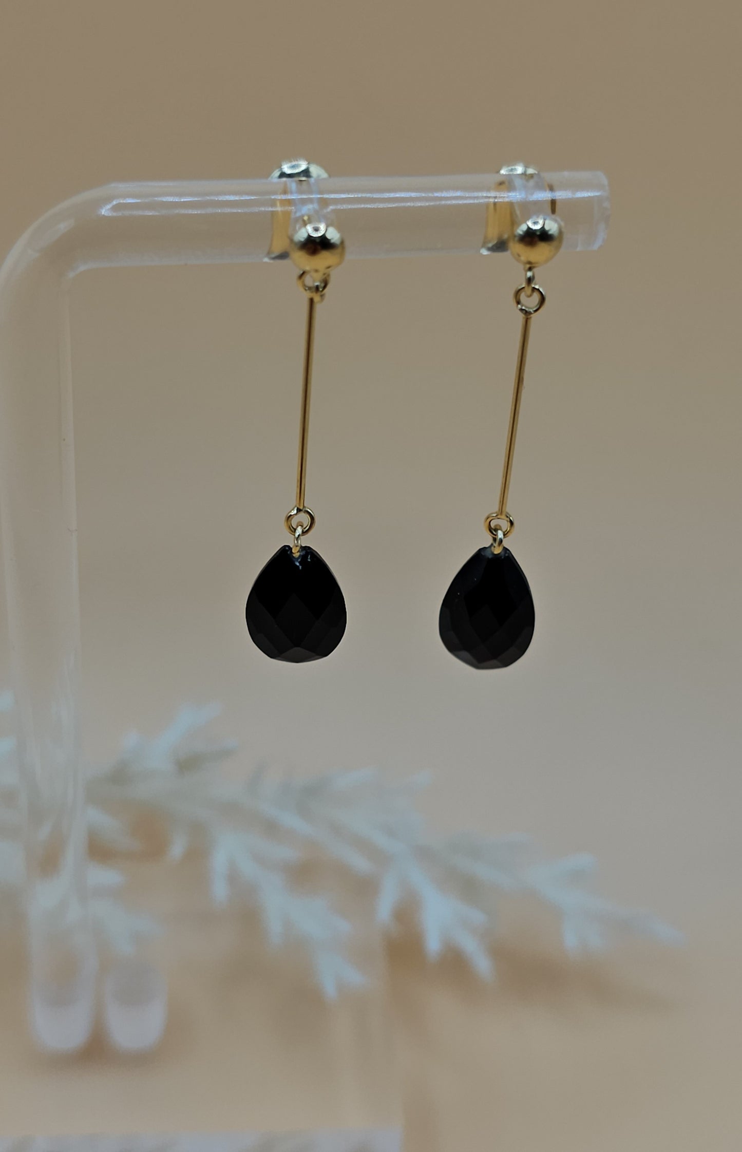 Delicate Black earring