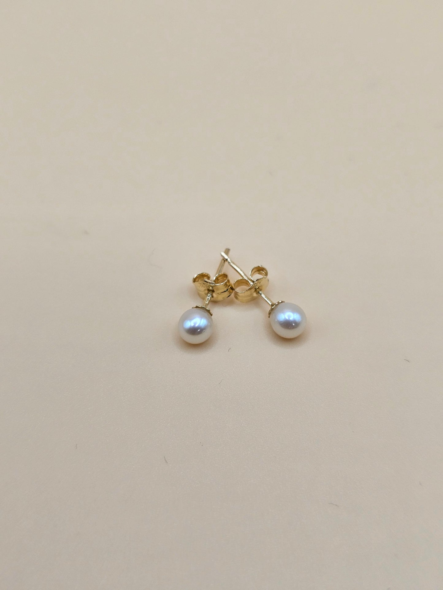 Pearl earrings