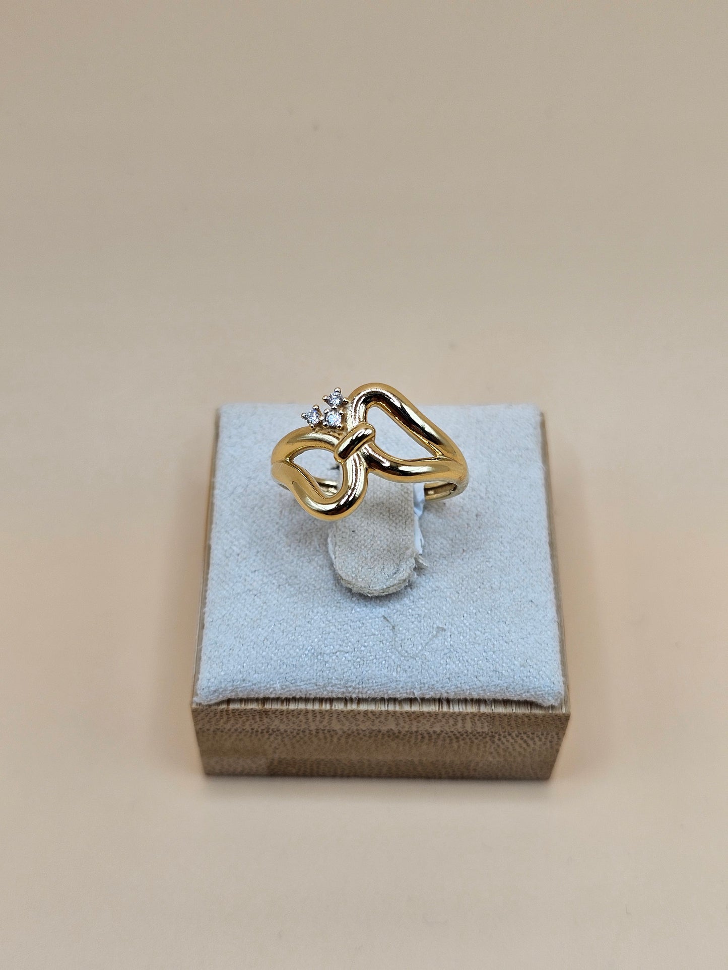 Princess diamond ring