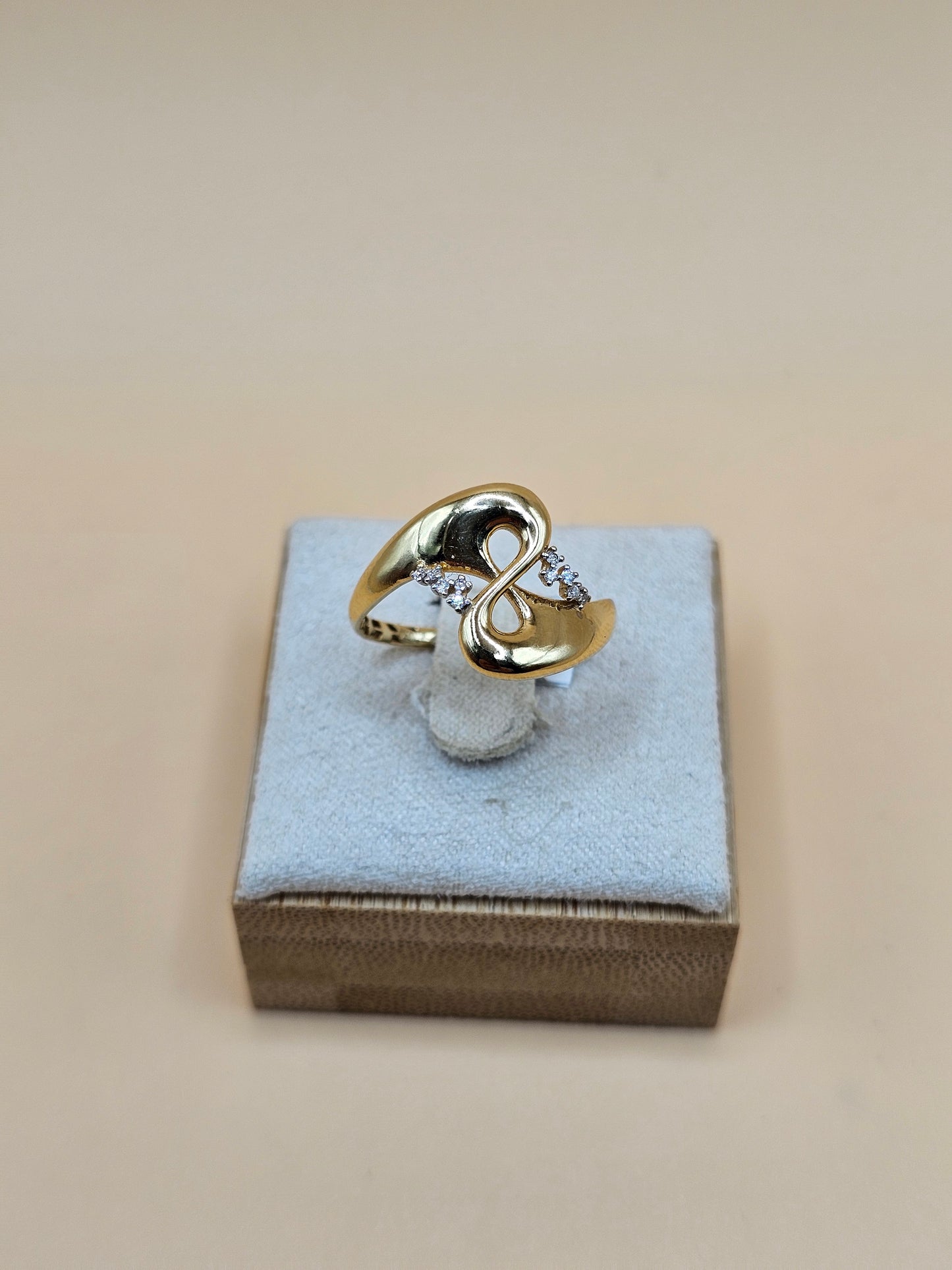 Infinity diamond ring