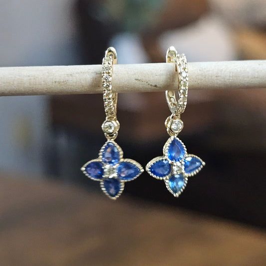 Shaphire and diamonds earring