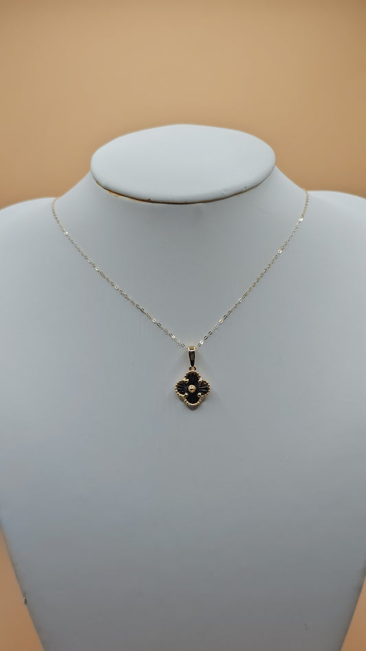 Cleef delicate necklace