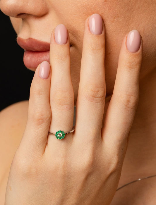 Emerald and diamond ring