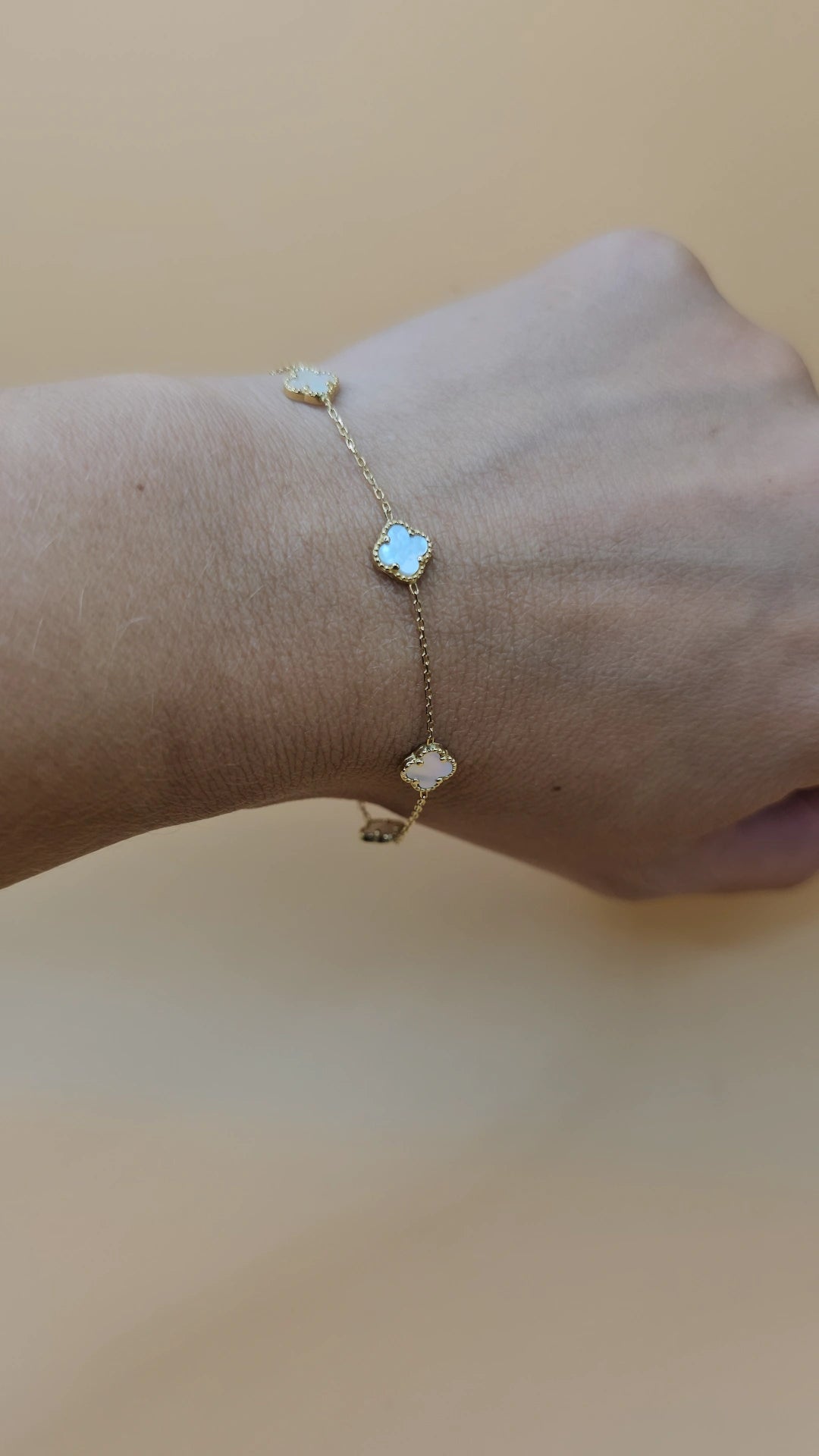 Mother of pearl mini VC