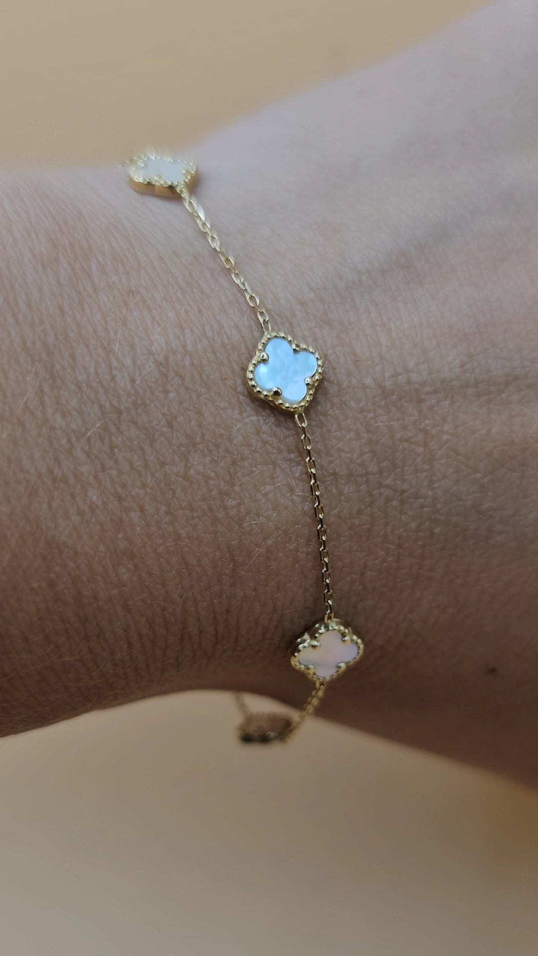 Mother of pearl mini VC
