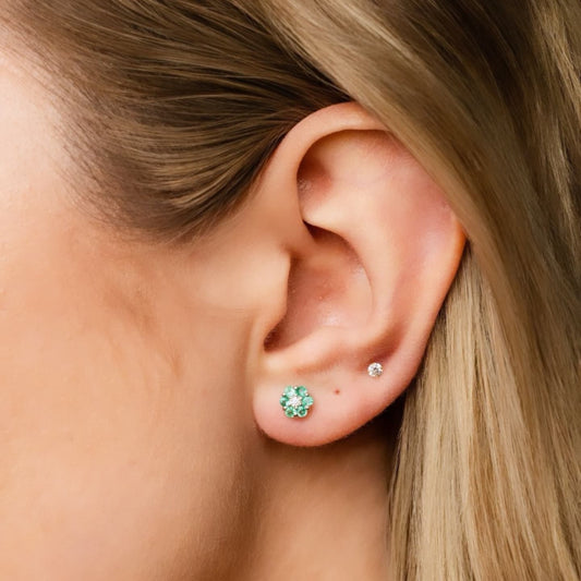 Emerald and diamond flower earring