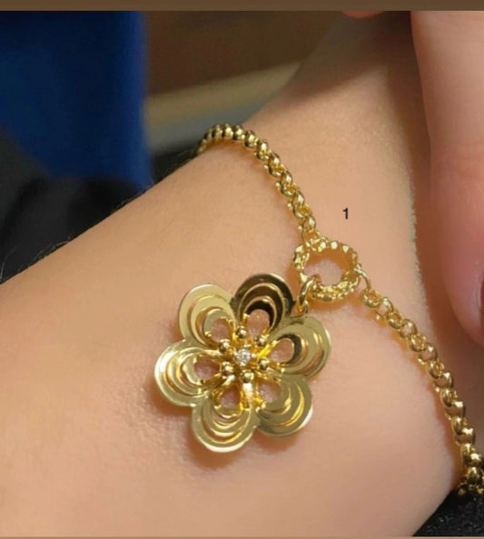 Flower 🌼 bracelet