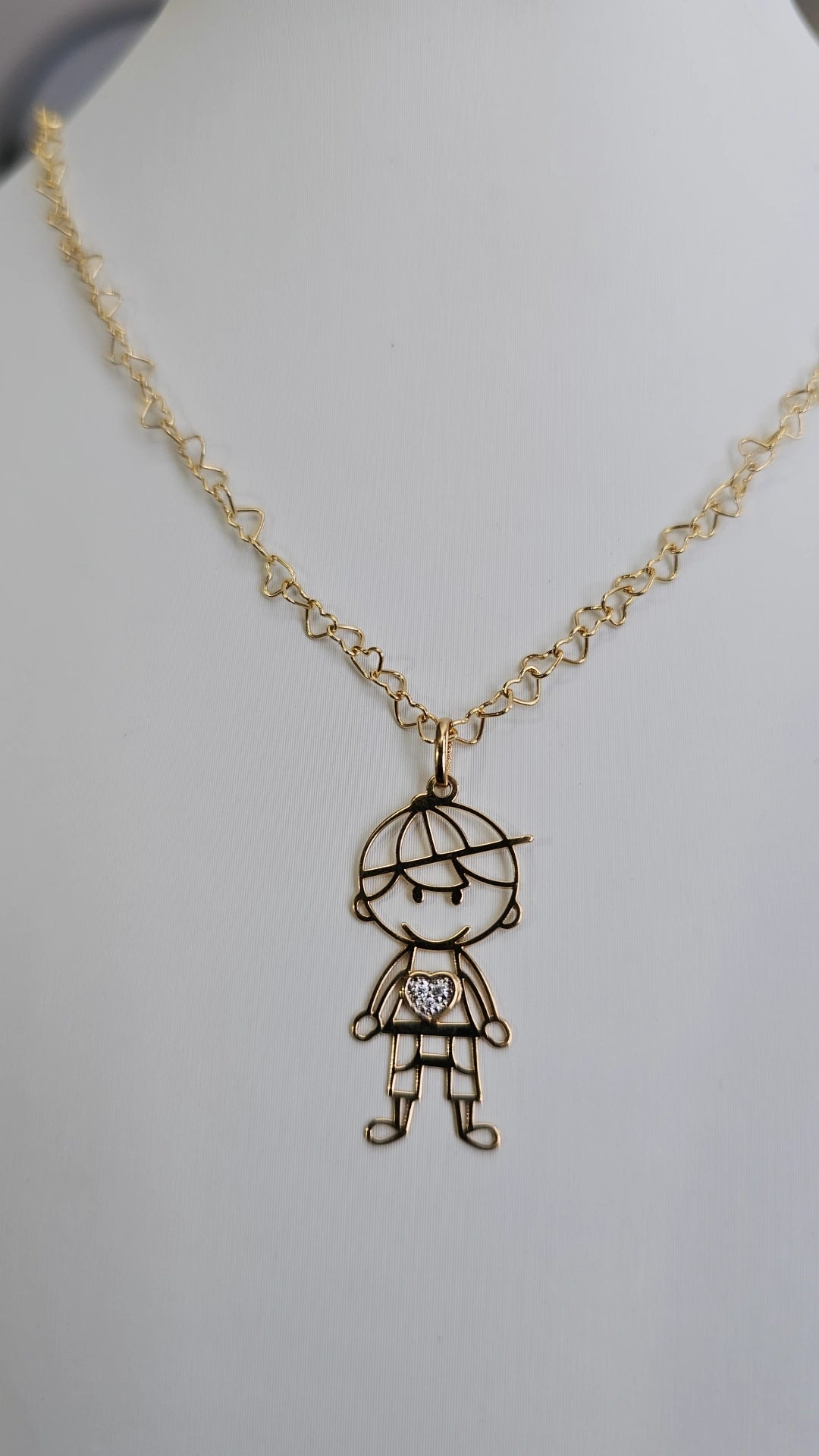 Mommy's boy necklace 💙