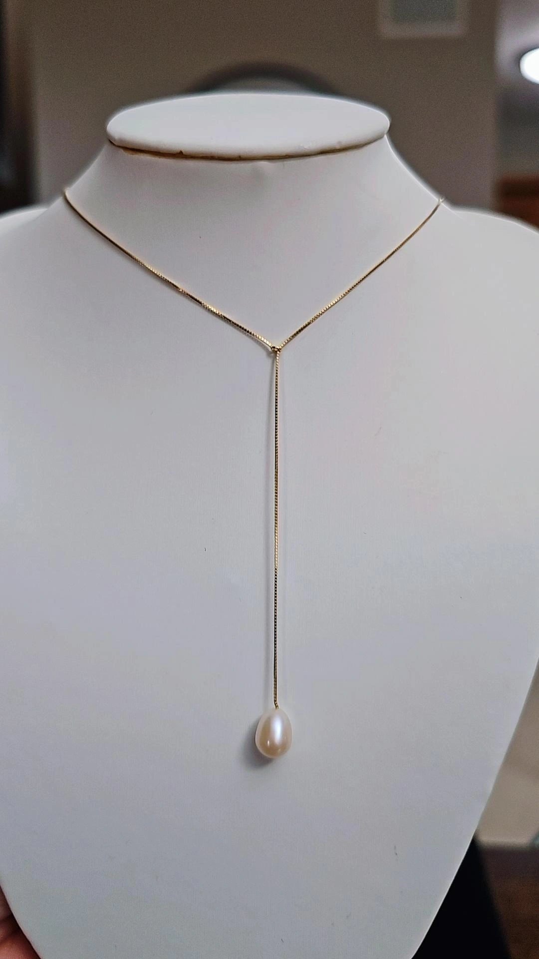 Pearl tie
