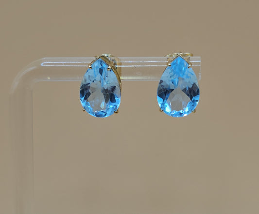 Topaz drop earing