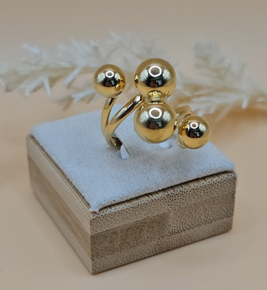 Sphere ring