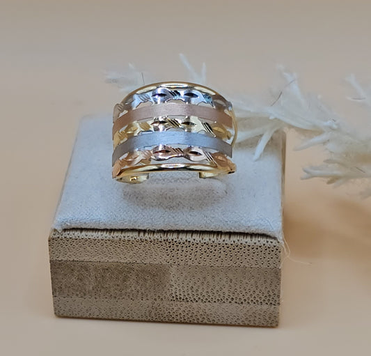 Trio color ring