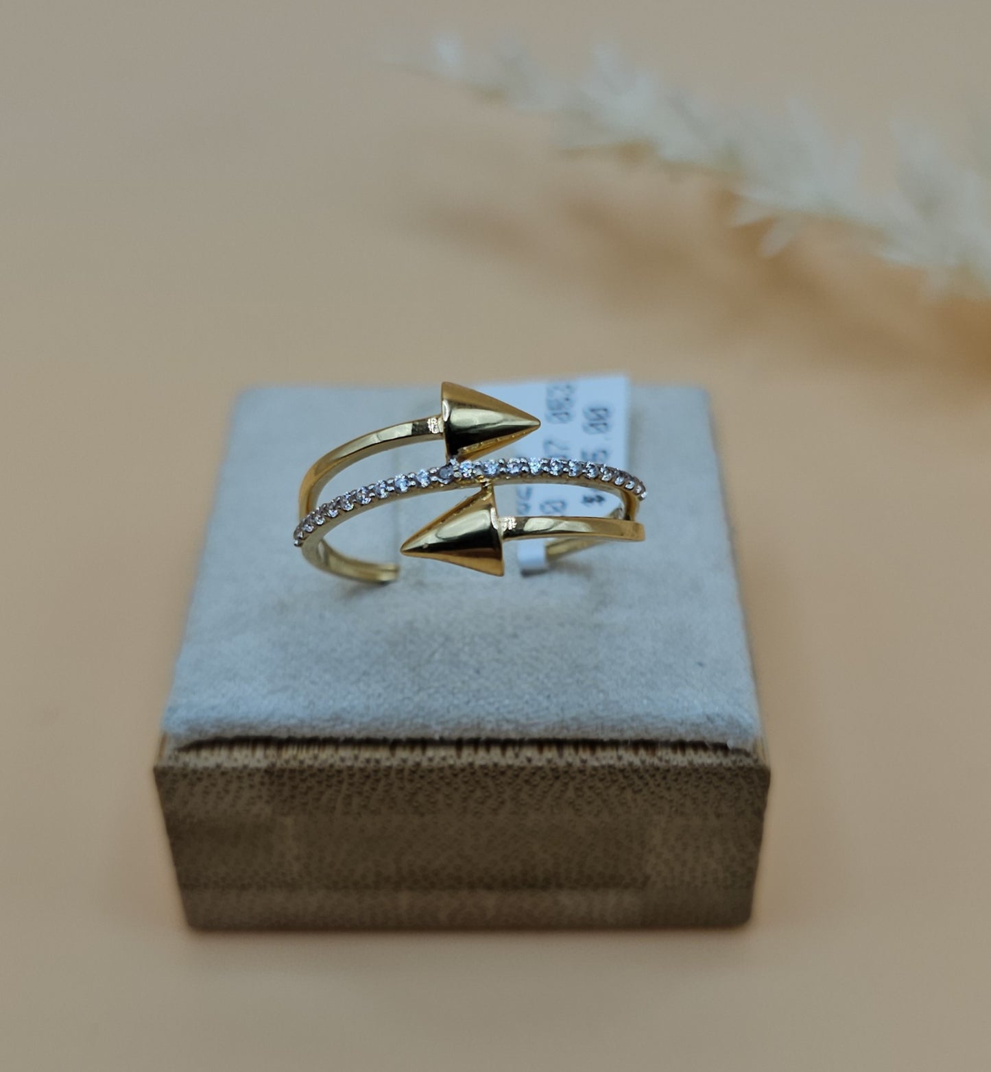 Arrow ring