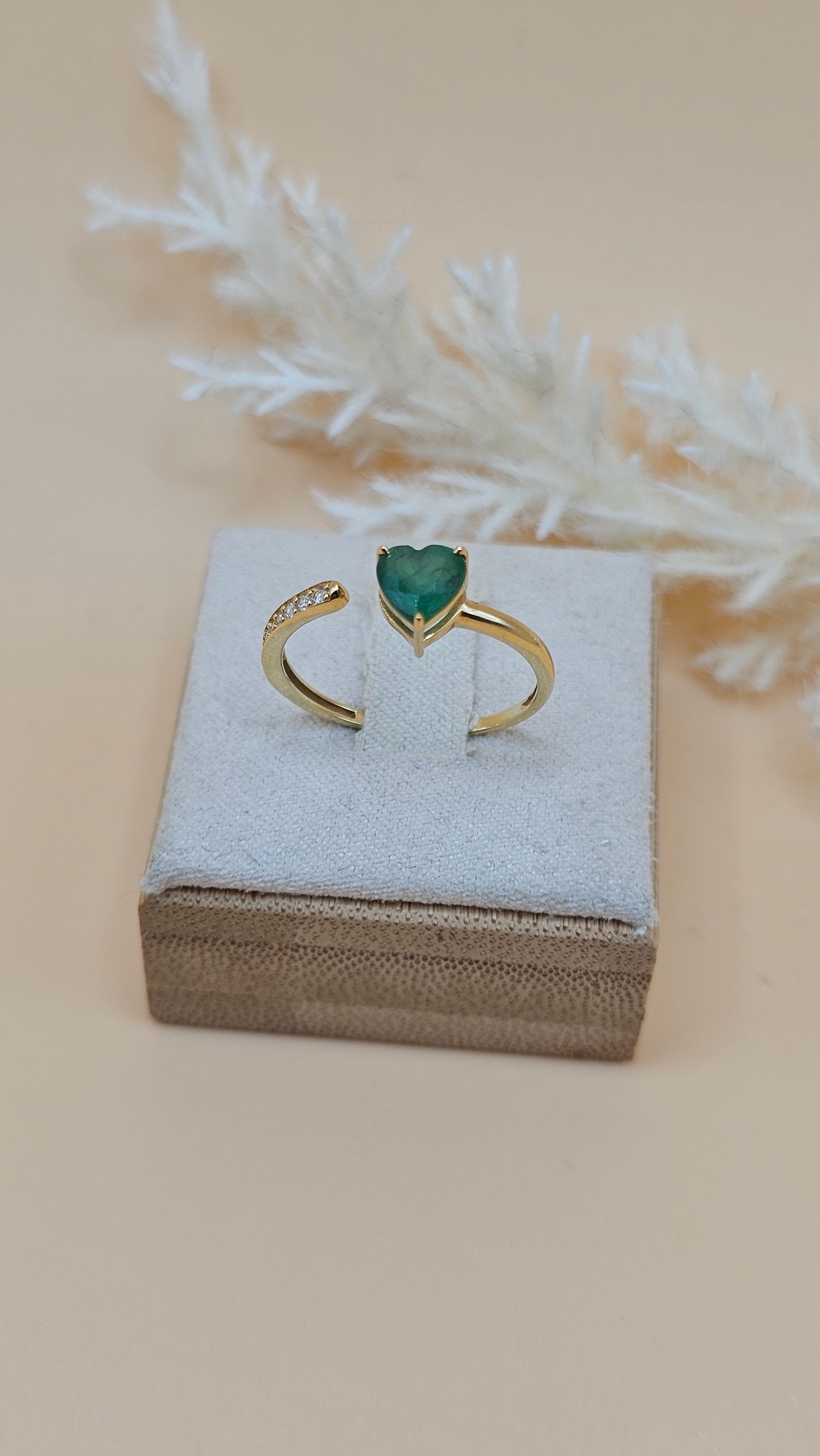 Anel regulavel esmeralda e diamantes