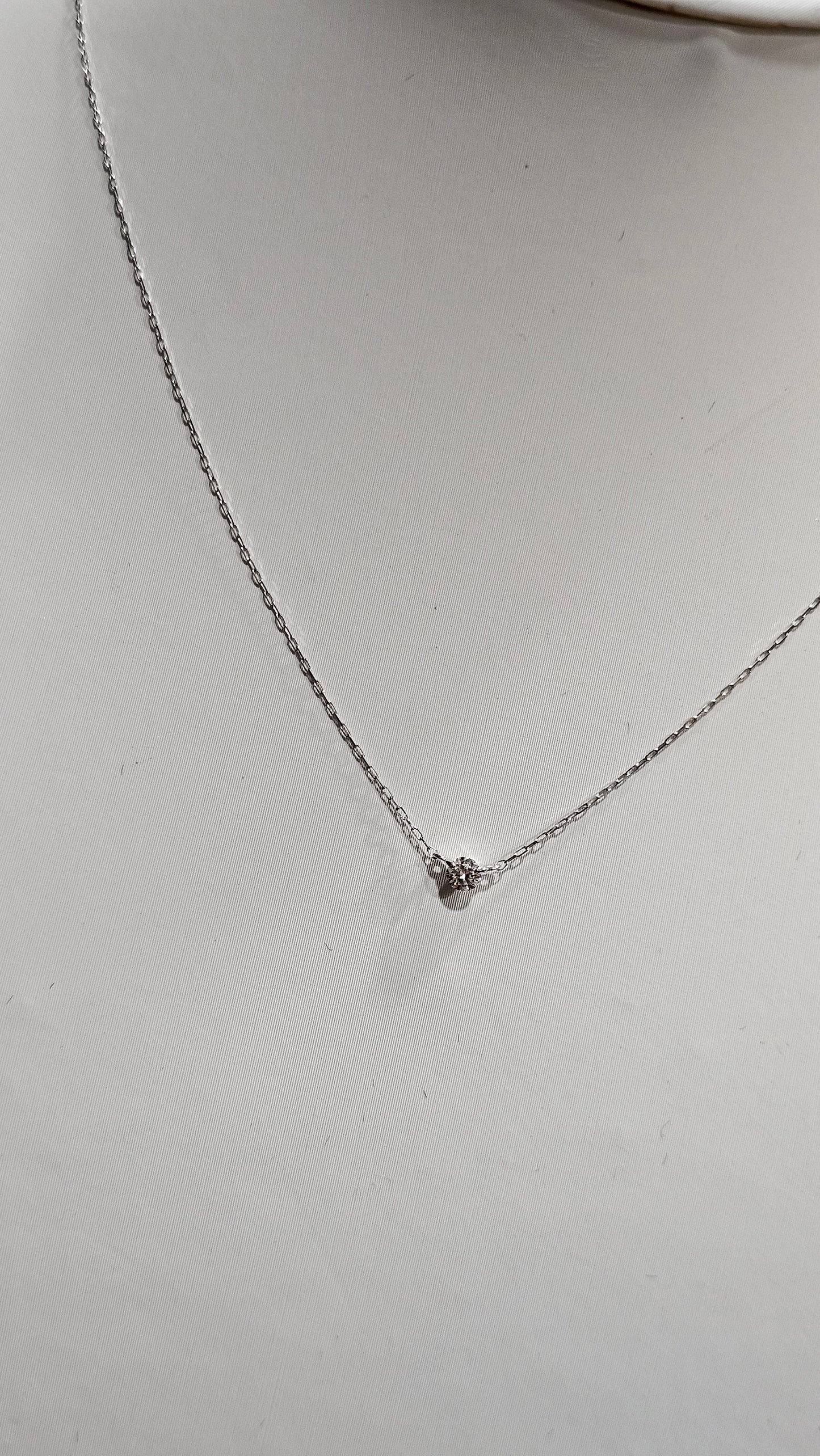 Ponto de luz diamante 0.7ct