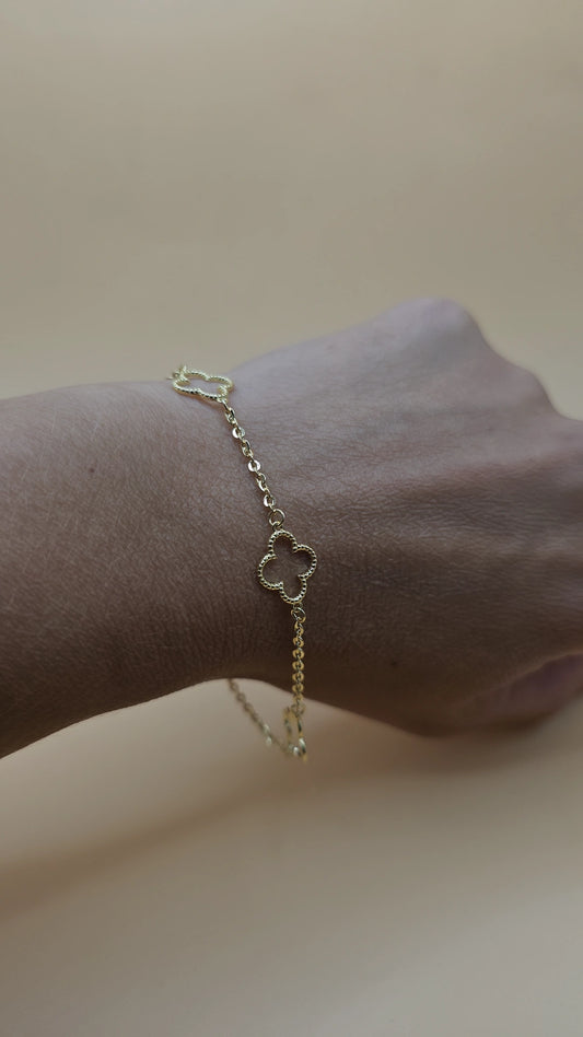 Clover bracelet